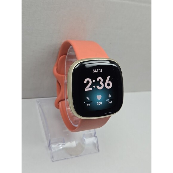 Fitbit Versa 3 FB511 Smartwatch GPS Heart Rate SpO2 Activity Tracker No Charger - Picture 3 of 10